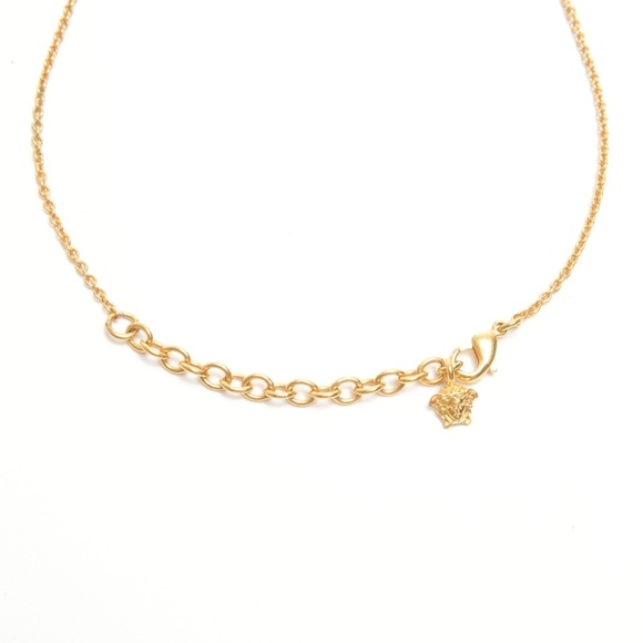 Versace Medusa necklace in gold - Picture 8 of 9